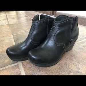 Dansko  Veronica Booties size 40